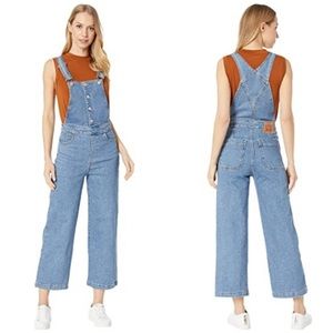 NWT Levi’s Mile High Wide Leg Overalls
